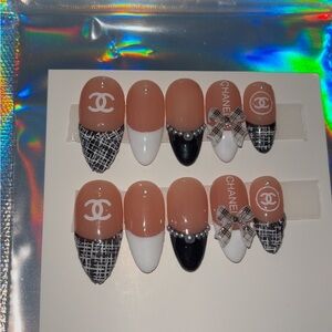 10 PC Hand Crafted Tweed Dream Nails NWT